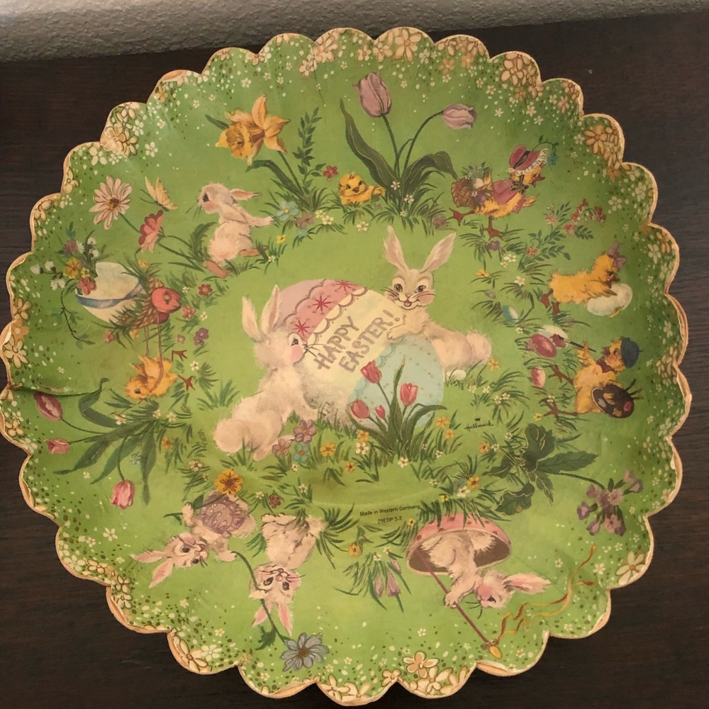Vintage hallmark Easter plate